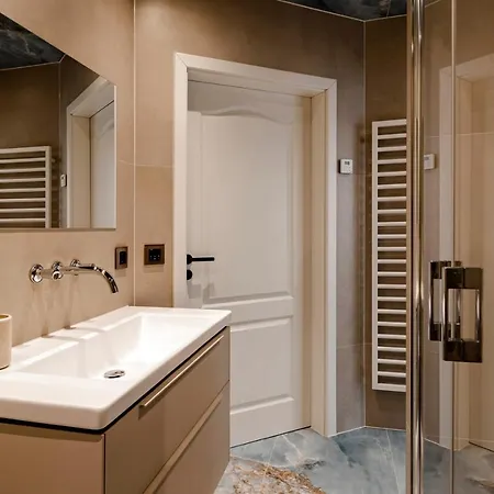 Altstadt Apartment *